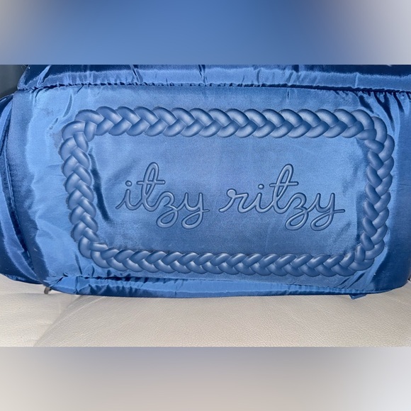 Itzy Ritzy Dream Convertible Diaper Bag - Picture 4 of 8